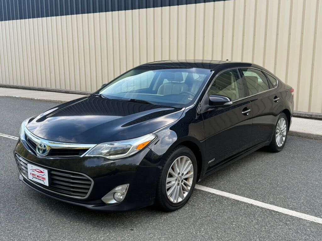 2013 TOYOTA Avalon
