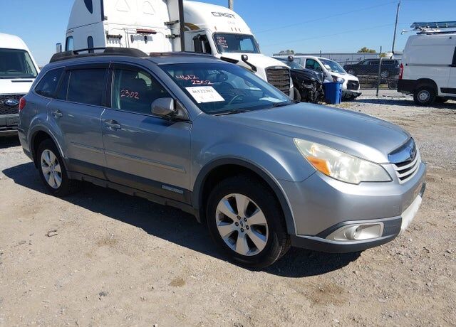 2011 SUBARU Outback