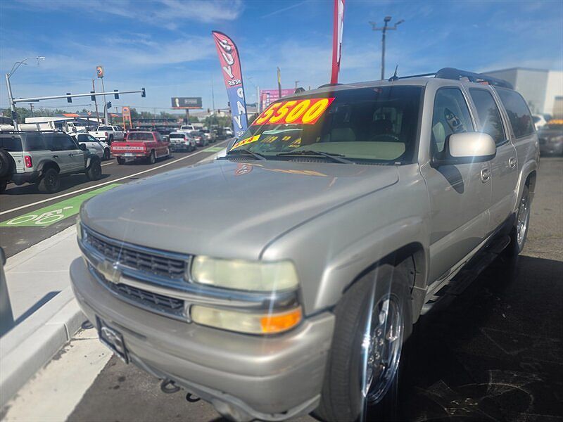 2004 CHEVROLET Suburban