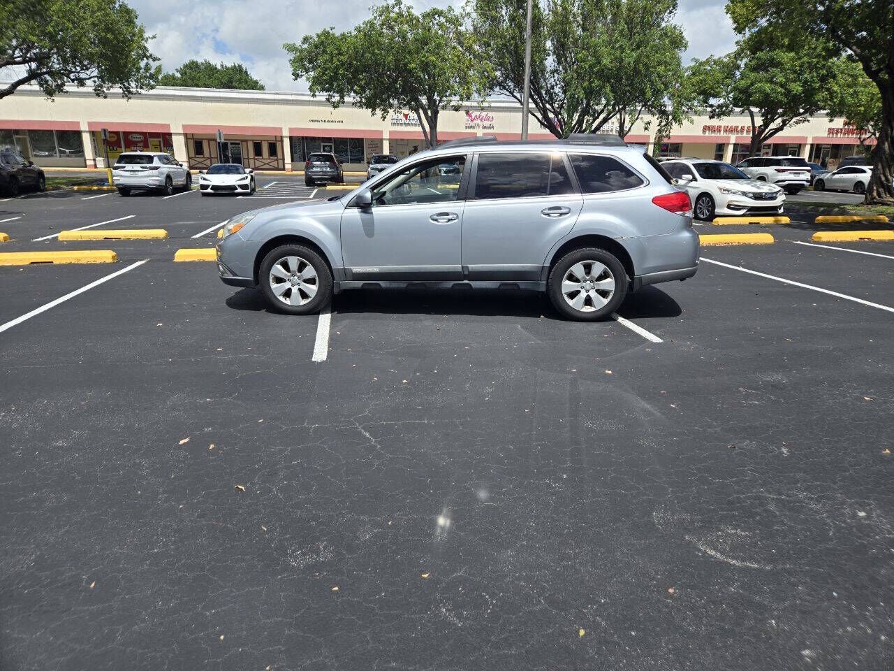 2012 SUBARU Outback