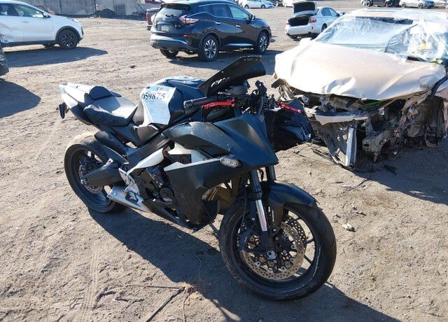 2026 HONDA CB