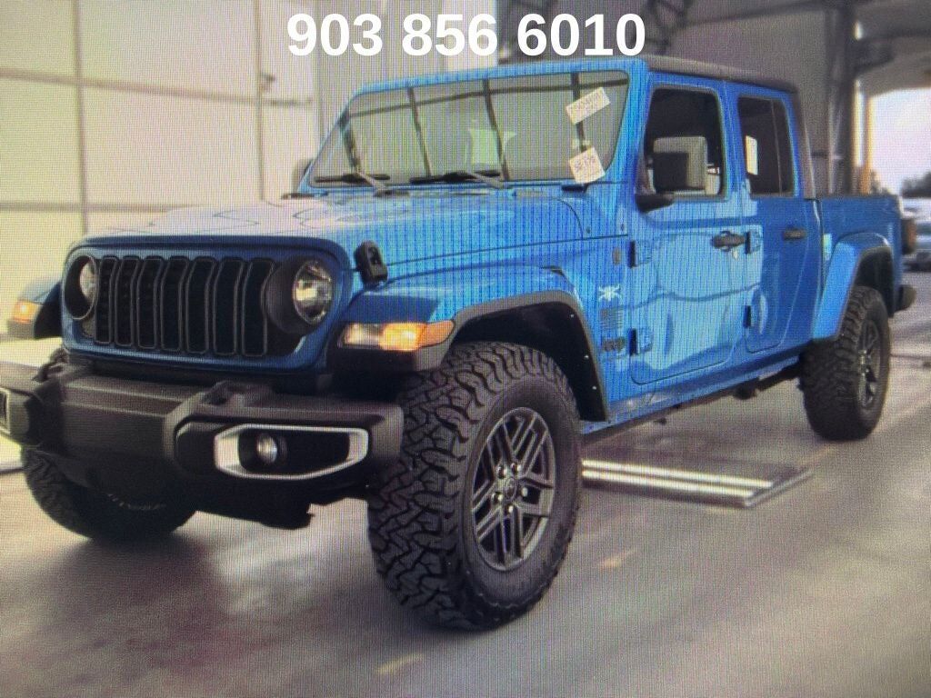 2024 JEEP Gladiator