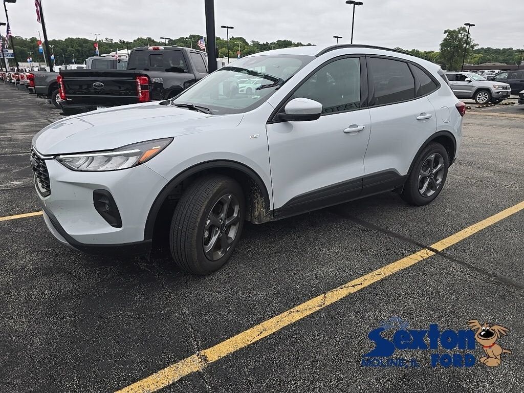 2025 FORD Escape