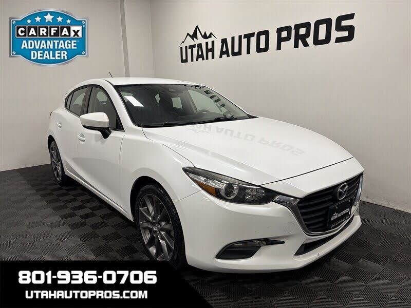 2018 MAZDA Mazda3