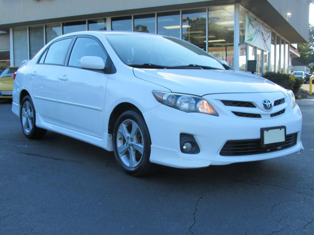 2013 TOYOTA Corolla