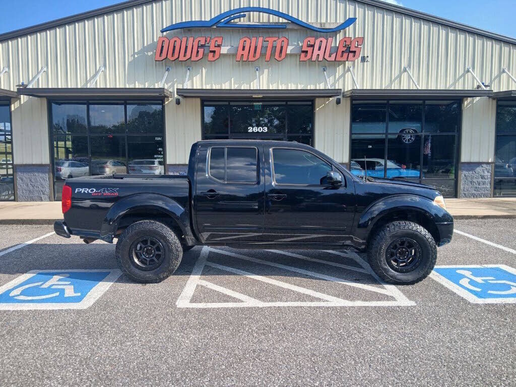 2011 NISSAN Frontier