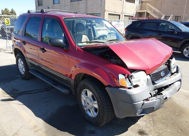 2004 FORD Escape