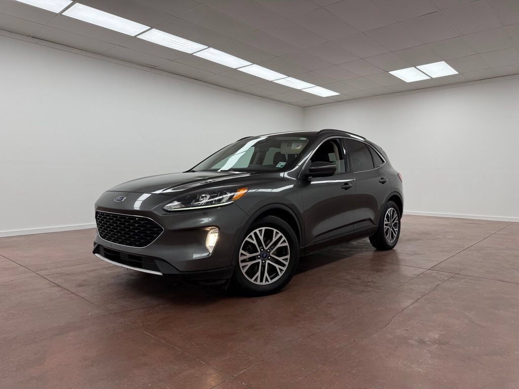 2020 FORD Escape