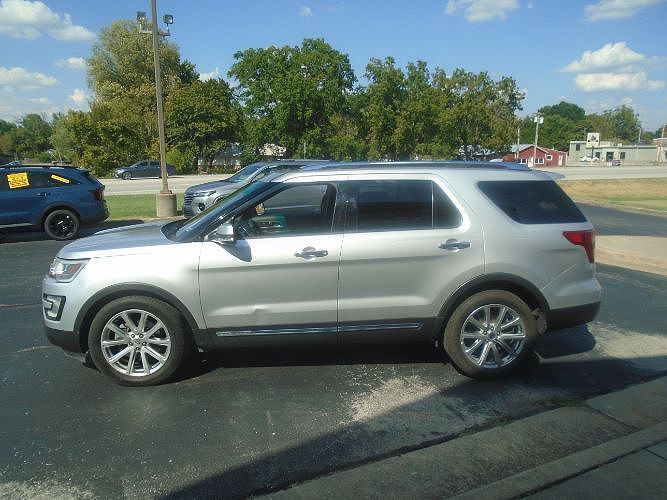 2016 FORD Explorer