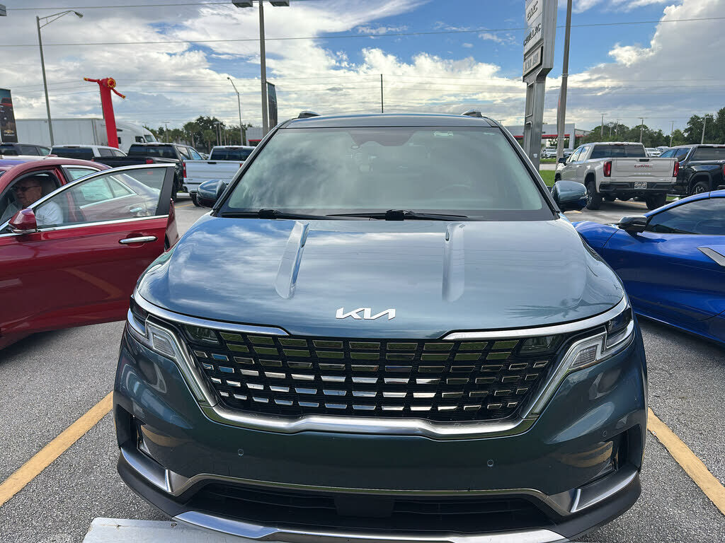 2023 KIA Carnival