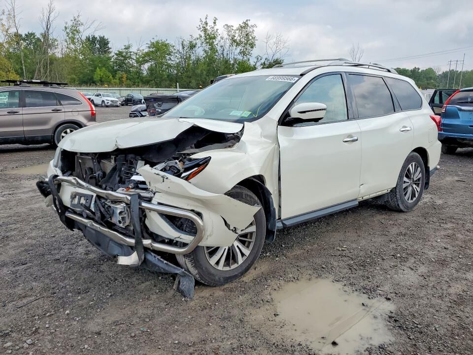 2017 NISSAN Pathfinder