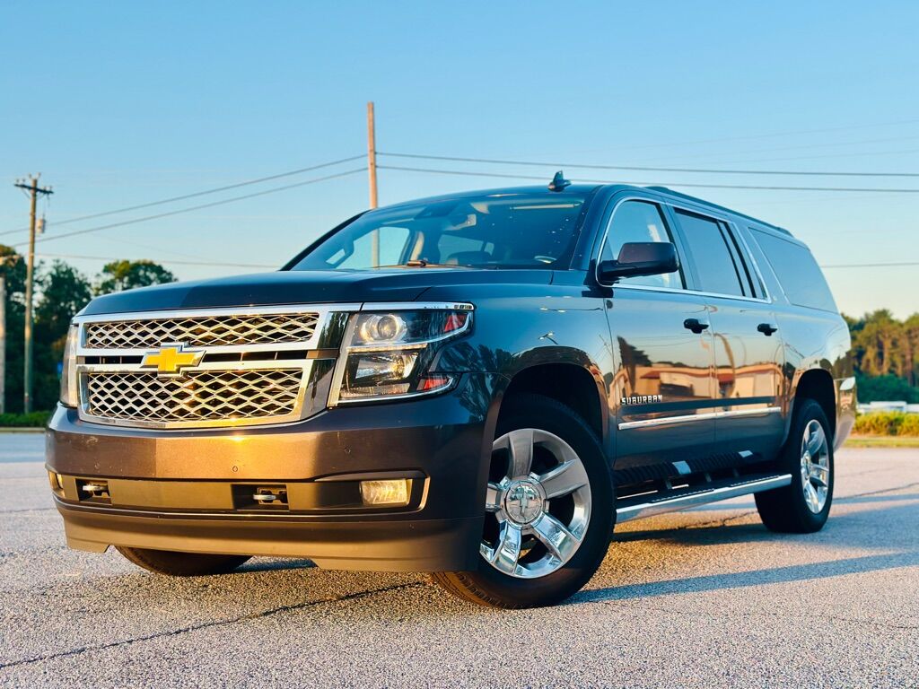 2017 CHEVROLET Suburban