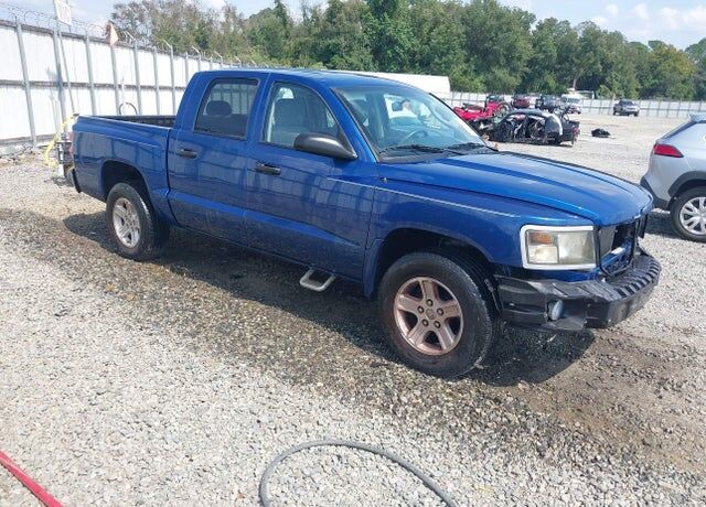 2011 DODGE Dakota