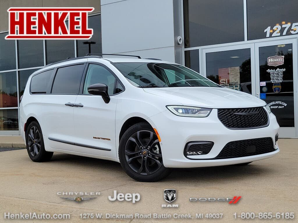 2024 CHRYSLER Pacifica