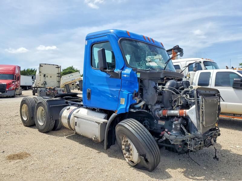 2022 FREIGHTLINER Cascadia