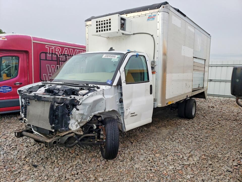 2023 CHEVROLET Express