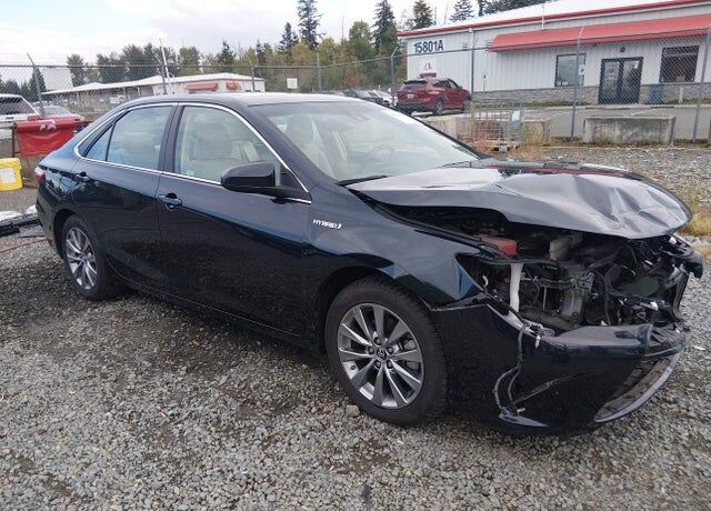 2016 TOYOTA Camry