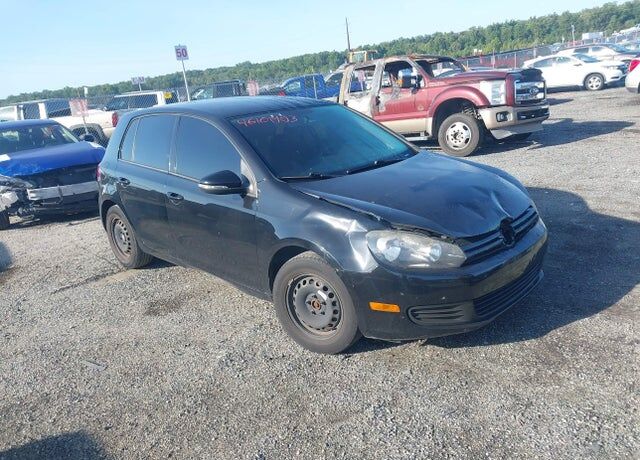 2011 VOLKSWAGEN Golf