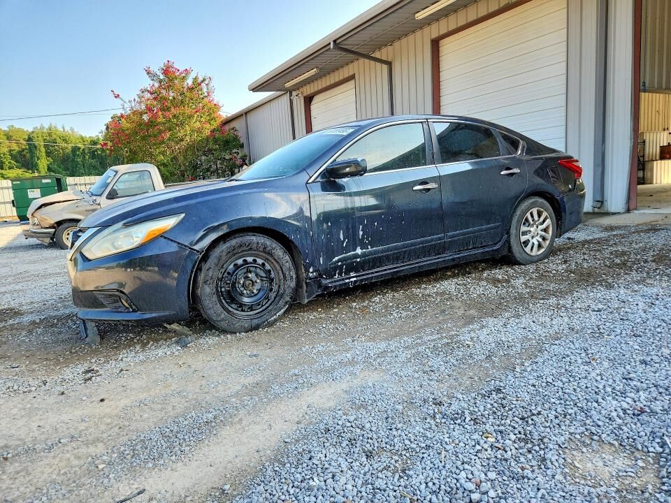 2016 NISSAN Altima