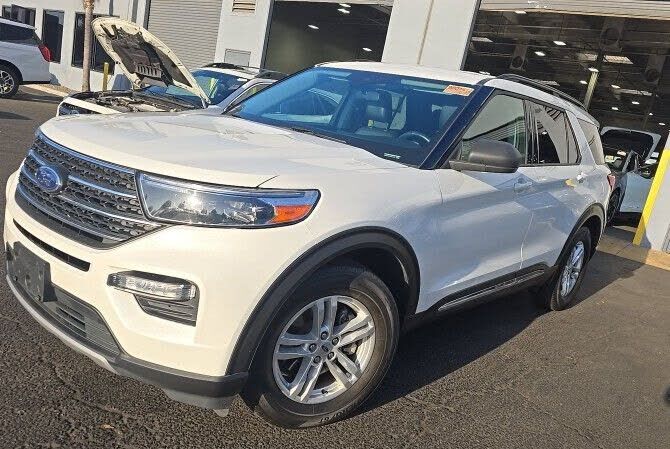 2023 FORD Explorer
