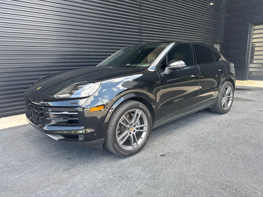 2024 PORSCHE Cayenne