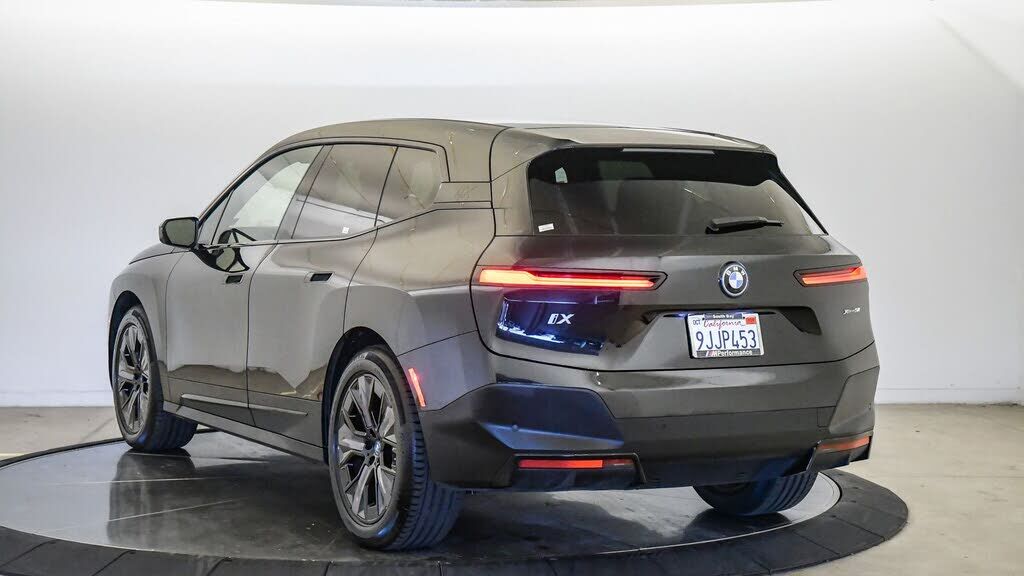 2024 BMW iX