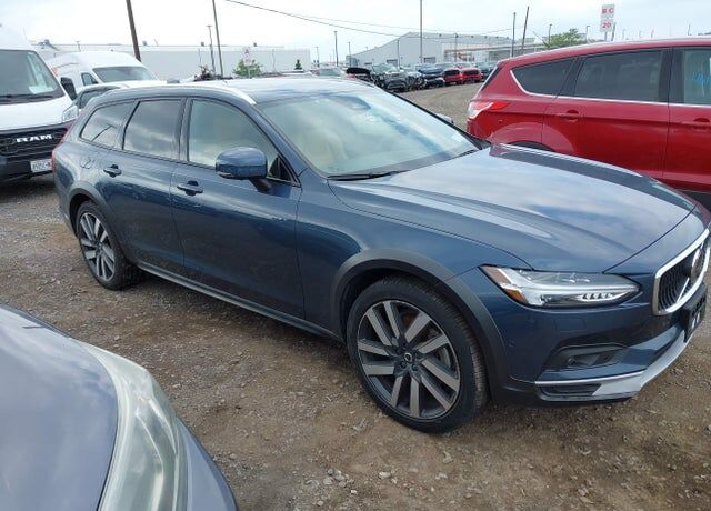 2023 VOLVO V90CC