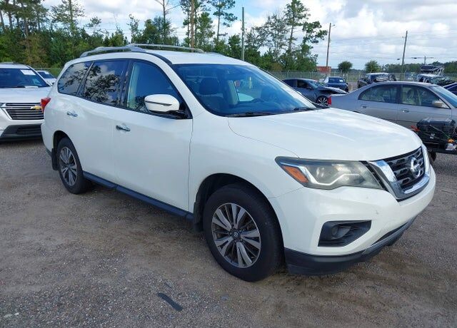 2017 NISSAN Pathfinder