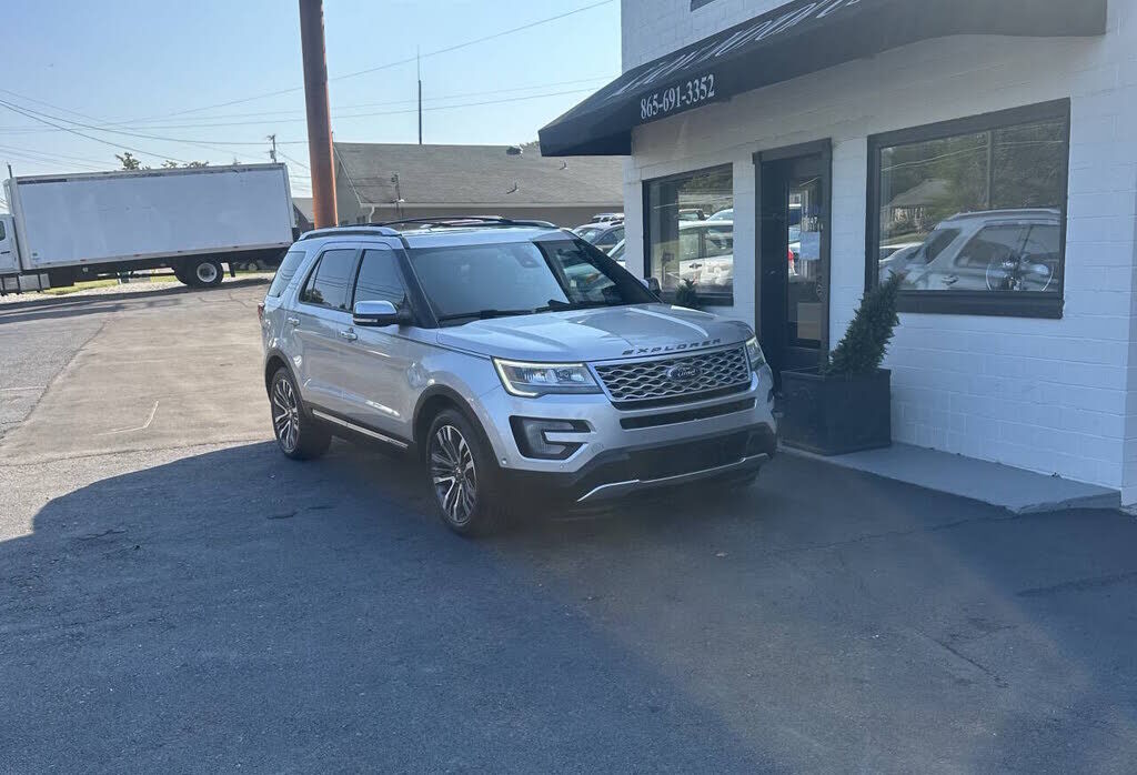 2017 FORD Explorer