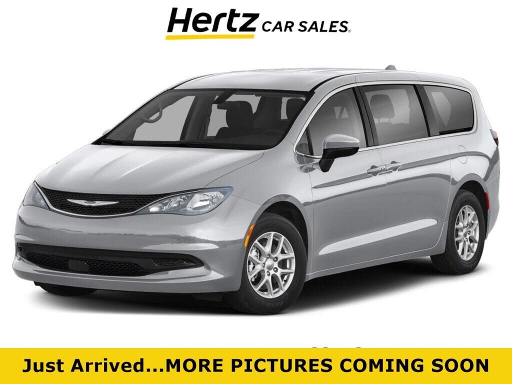 2023 CHRYSLER Voyager