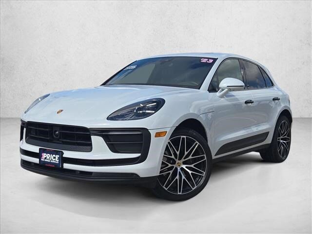 2023 PORSCHE Macan