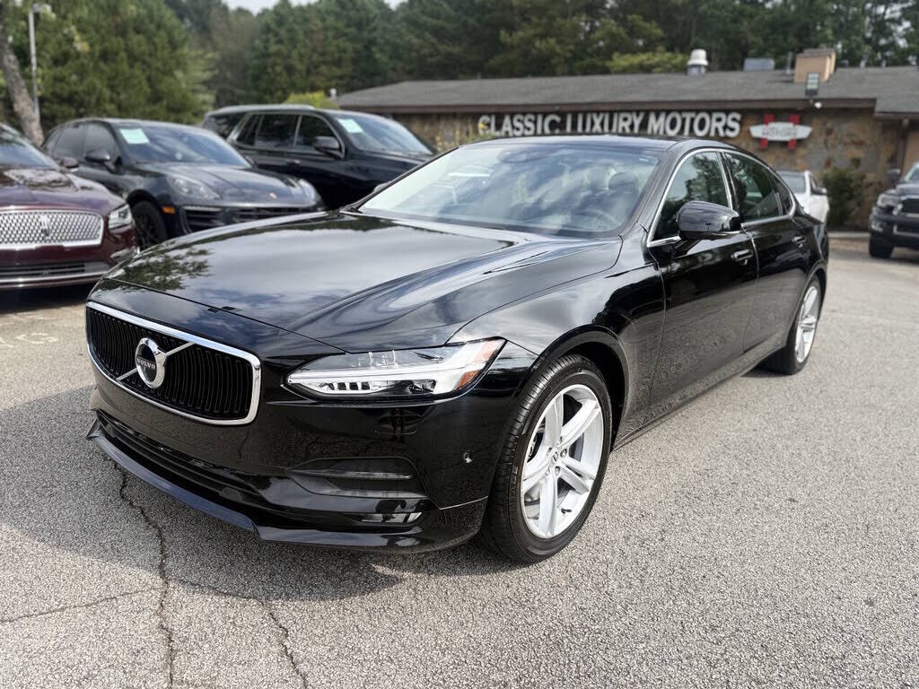 2018 VOLVO S90