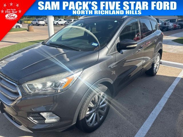 2017 FORD Escape