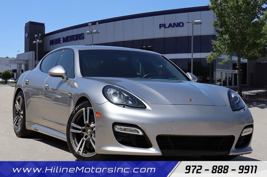 2013 PORSCHE Panamera