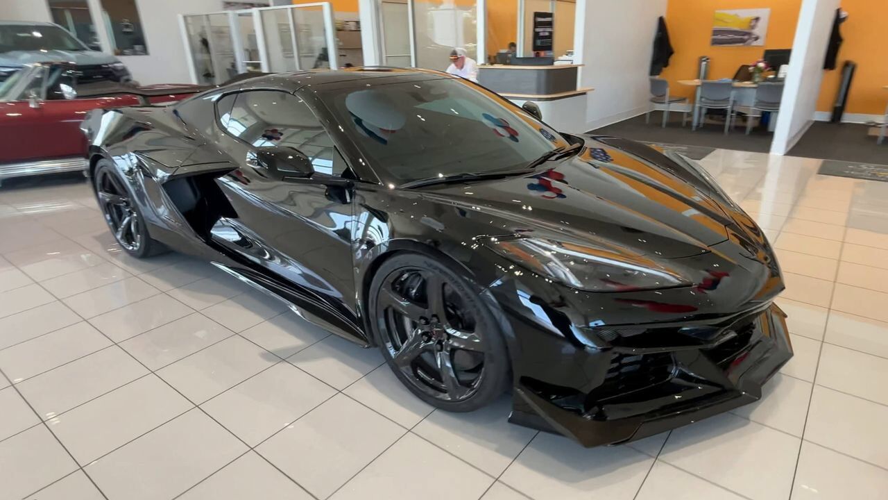 2024 CHEVROLET Corvette