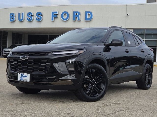 2025 CHEVROLET Trax