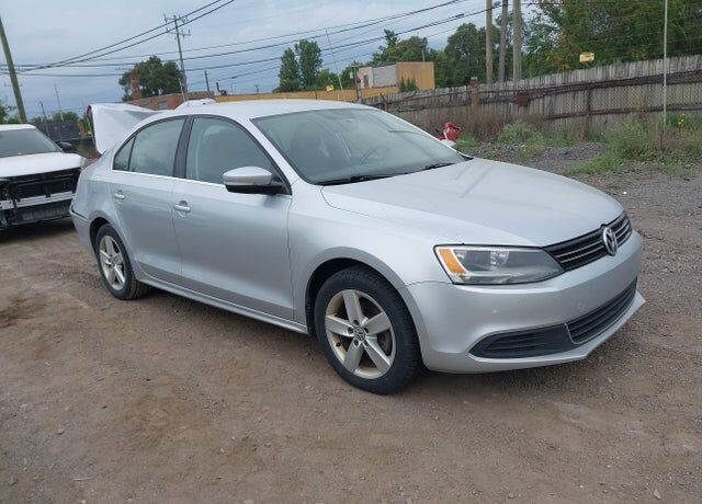 2014 VOLKSWAGEN Jetta