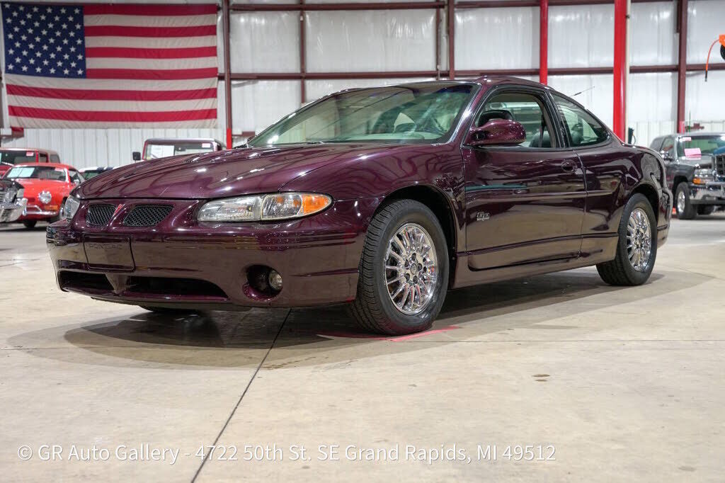 2002 PONTIAC Grand Prix