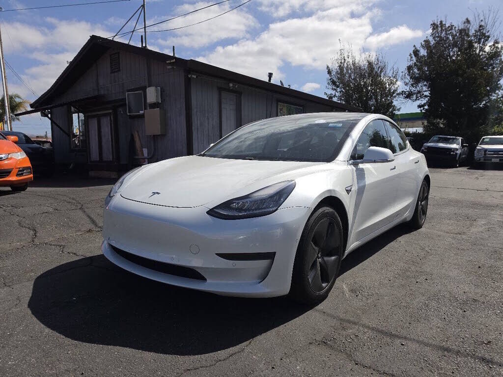 2020 TESLA Model 3