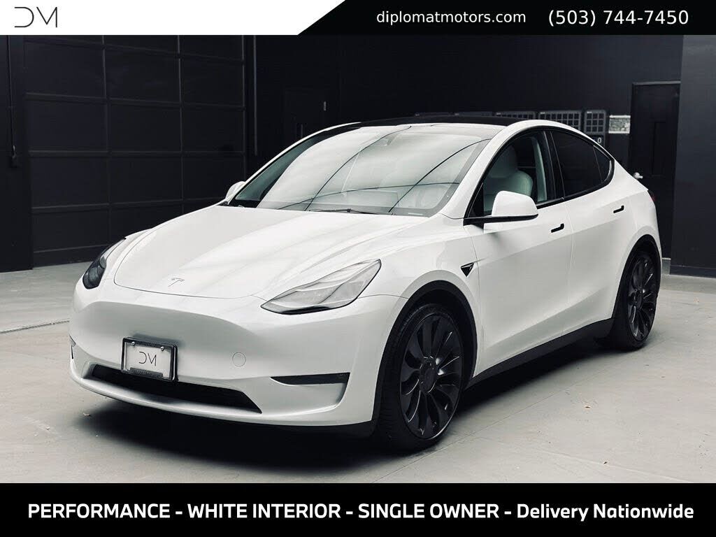 2023 TESLA Model Y