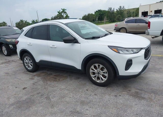 2023 FORD Escape