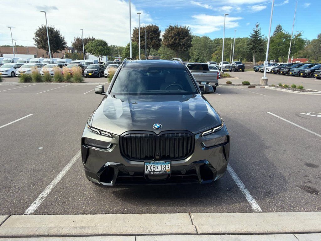 2024 BMW X7