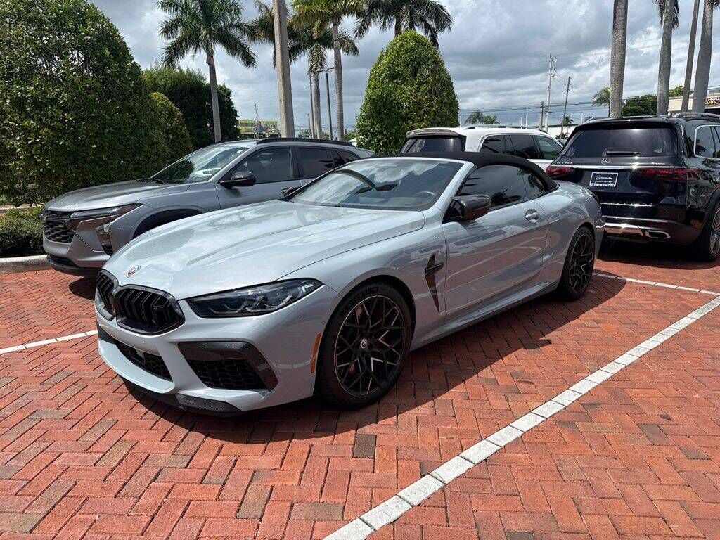 2023 BMW M8