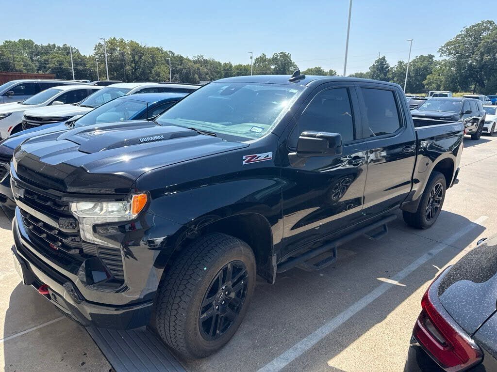 2024 CHEVROLET Silverado