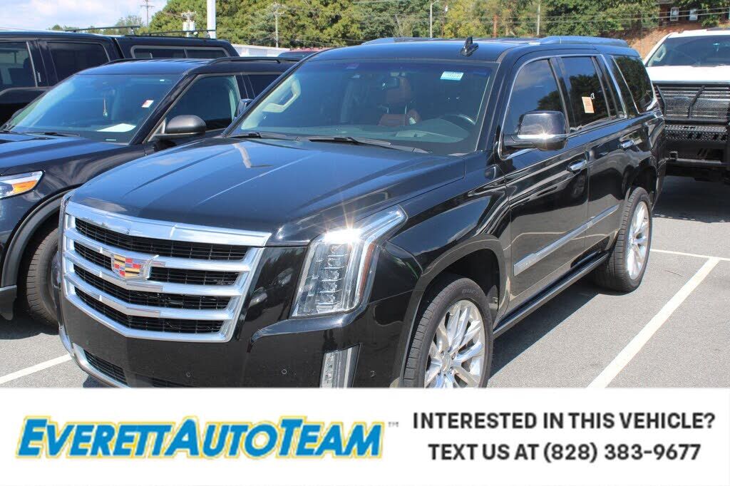 2019 CADILLAC Escalade