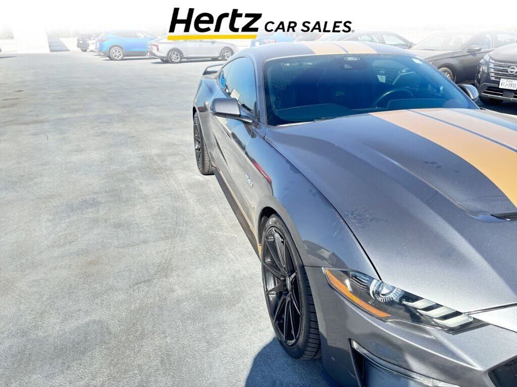 2022 FORD Mustang