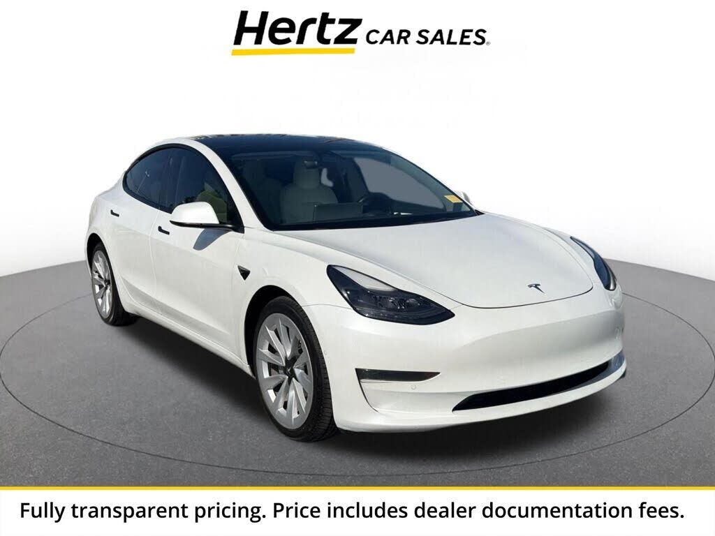 2022 TESLA Model 3