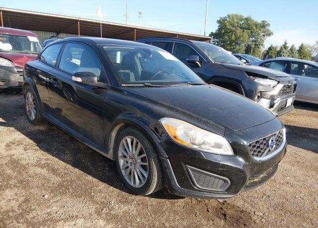 2011 VOLVO C30