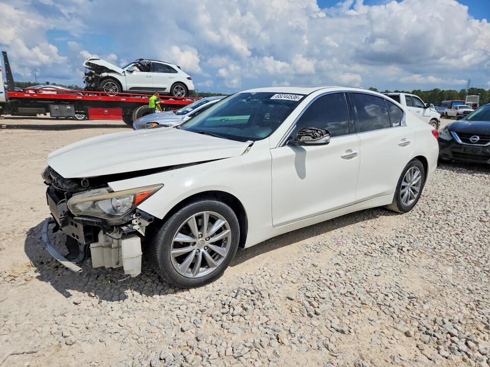 2017 INFINITI Q50