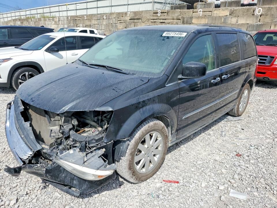 2015 CHRYSLER Town and Country